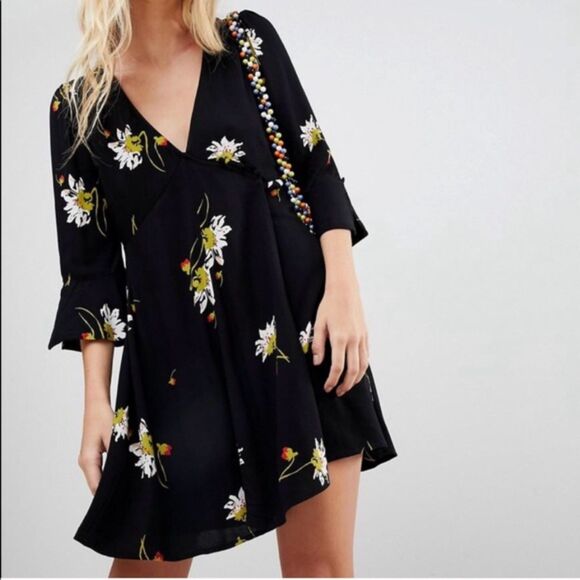 Free People Wrap Mini Dress Time On My Side Preppy Black Floral Print Small L160 - Picture 2 of 12